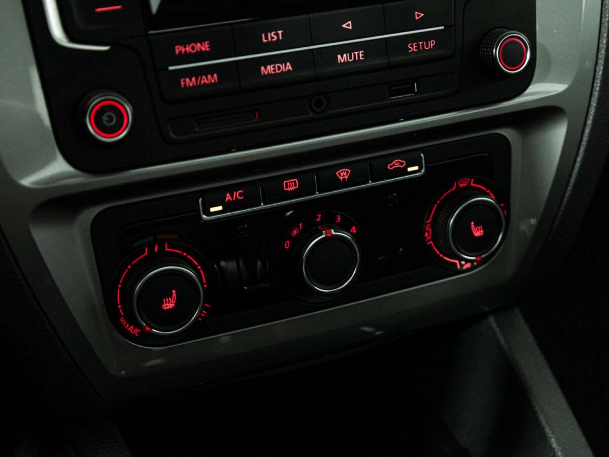 Купить Volkswagen Jetta, 2017, 119 007 км.. Фото: #11