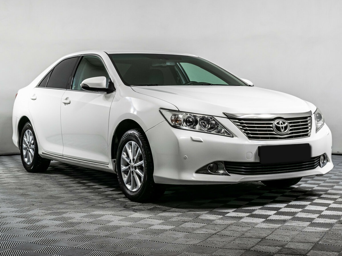 Купить Toyota Camry, 2014, 136 319 км.. Фото: #2